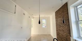 1236 W Hubbard St Gallery 11