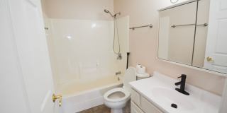 Great Willows condo w/great deck area! Gallery 8
