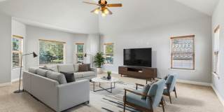 615 SENTRY HL Gallery 30