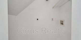 2756 Peach St Gallery 8