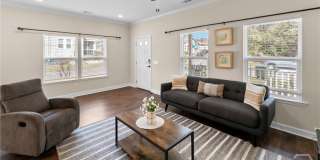 1403 E Anderson Street Gallery 6