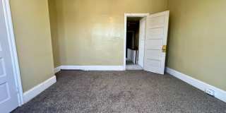 Stunning 3-Bedroom Townhome in Carroll Park! Available NOW! Gallery 11