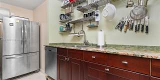 70 Bay Colony Ln Gallery 37