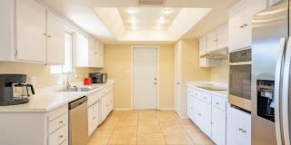 1047 E Alameda Dr Gallery 14