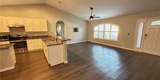 5825 N Larkspur Way Gallery 10