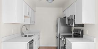 Greenbrier Living Near Shopping, Dining & Major Chesapeake Conveniences at this COMPLETELY REHABBED 2BR, 1.5BA Townhouse! Gallery 4