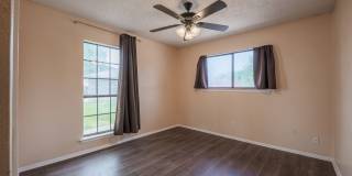 1002 River Oak Gallery 14