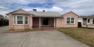 This home is loaded with space and features and Northwest Hanford Gallery 1