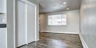 5351-61 Everett Street Gallery 14