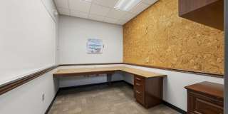 728 College Street Gallery 15