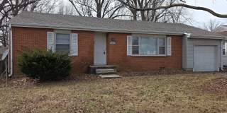2 bedroom Home near Mercy Hospital!! $1095! 2 bedroom Home near Mercy Hospital!! $1095! Gallery 1