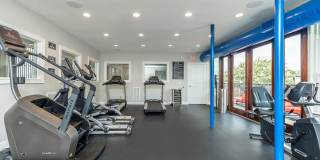 Montabella at Oak Forest Apartments Gallery 21