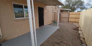 2611 E Fort Lowell Road Gallery 6