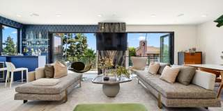 137 North Doheny Drive 137 North Doheny Drive Gallery 1
