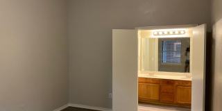 10220 Lilac Gallery 12