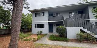 Holly Tree Condominiums Gallery 1
