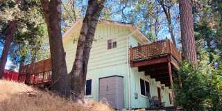 Wonderful Cabin in the Trees Gallery 1