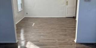 30 Underwood St Gallery 12