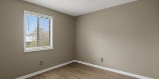 1299 Wellington Avenue Gallery 14