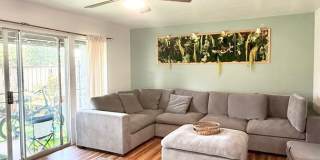 PARTIALLY FURNISHED 3br/2.5ba/2pkg Townhouse w/ENCL yard! Gallery 8