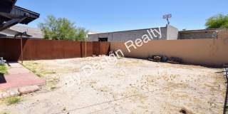 Modern Duplex with Huge Fenced Yard Near Downtown Tucson Gallery 17