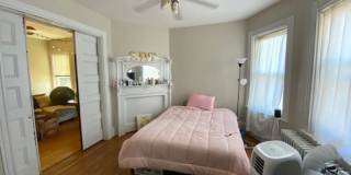 Large 4 bed in Mission Hill Gallery 7