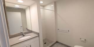 Bright, Renovated 2-bed in the South End Gallery 6