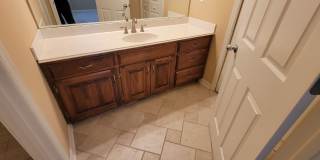 2 Bed/ 2.5 Bath Townhouse Gallery 1