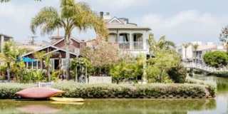 2323 Grand Canal Gallery 33