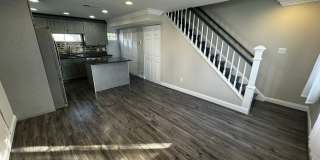 Discover Comfort and Convenience in this Charming 2BR, 1BA Duplex Gallery 7