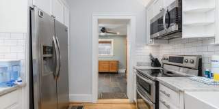 617 E 50th St Gallery 20