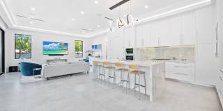 743 S Lake Avenue Gallery 9