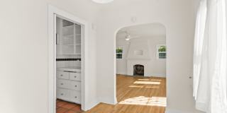 Elevated Golden Hill 2BR with Southwesterly Views with A/C & Detached Garage Gallery 14