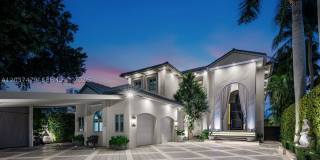 176 S Hibiscus Drive Gallery 41