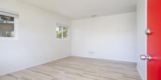 4552 Point Loma Avenue Gallery 9