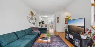 10 EXETER Street Gallery 13