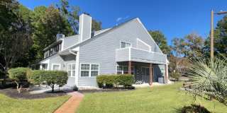 This 2 bedroom/1.5 bath condo has it all! This 2 bedroom/1.5 bath condo has it all! Gallery 1