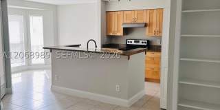 777 Riverside Dr Gallery 1
