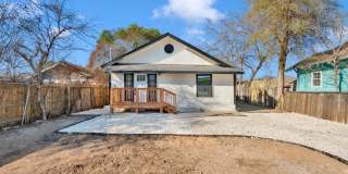 Updated Urban Retreat in the Heart of San Antonio Gallery 4