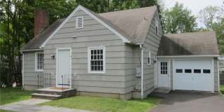 8 Rochambeau Avenue Gallery 1