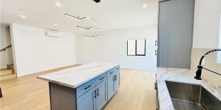 7744 Vassar Avenue 1/2 Gallery 8