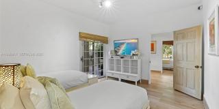 2211 Fisher Island Dr Gallery 37