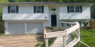 For Rent in St. Robert, MO – Spacious 4 Bed / 3 Bath Home Gallery 1