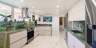 205 Ocean Blvd Gallery 31