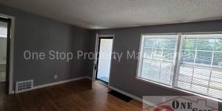 Beautiful 3 Bedroom 2 Bathroom in Kansas City Gallery 6