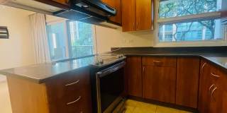 Rarely available 1-bedroom 1-bath condo in 21 Craigside Gallery 13
