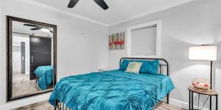 6 NE Bay Court Gallery 27