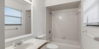 Convenient Turnkey Living in Colony Cove Gallery 9