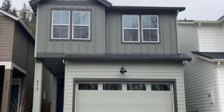 Gorgeous 4 Bed 2.5 Bath Home in Camas! Camas School District! Gallery 1