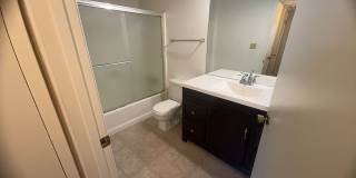 Charming 1 Bedroom, 1 Bathroom Condo for Rent! Gallery 9